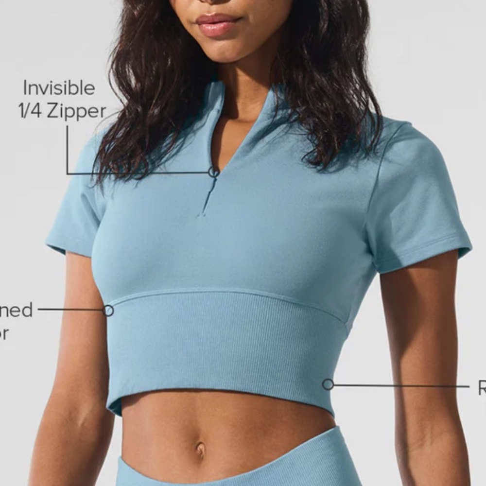 Alo Cropped Activewear Set